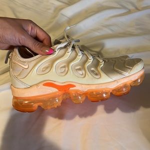 vapormax creamsicle
